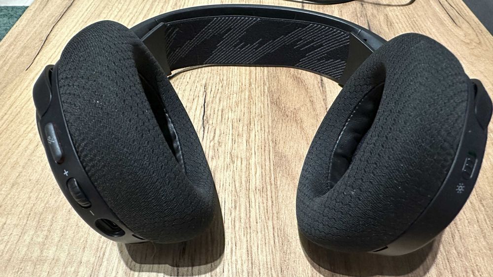 SteelSeries Arctis Nova 3 – stan idealny