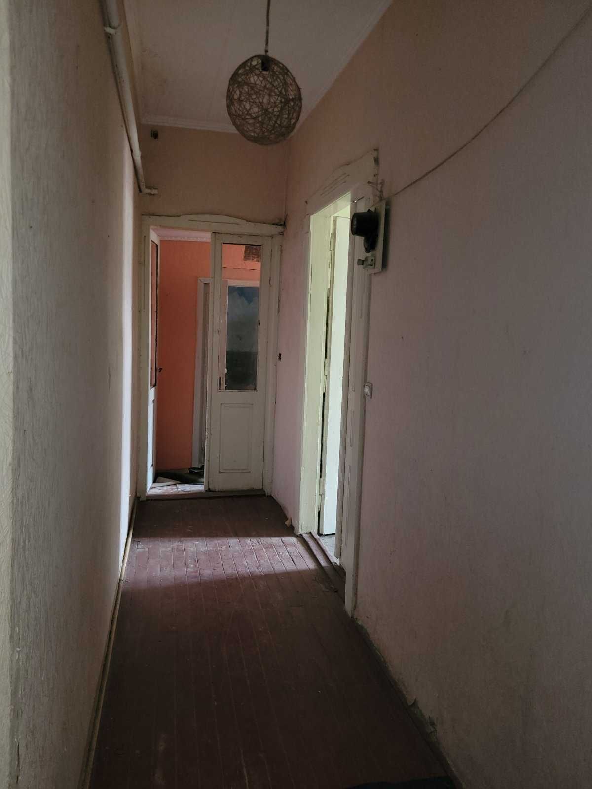 2-х кімнатна квартира, м. Кам'янка-Бузька (центр)