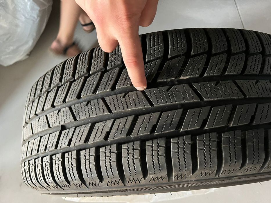 Зимня резина на дисках TOYO SNOWPROX s954 suv 235/60/r18