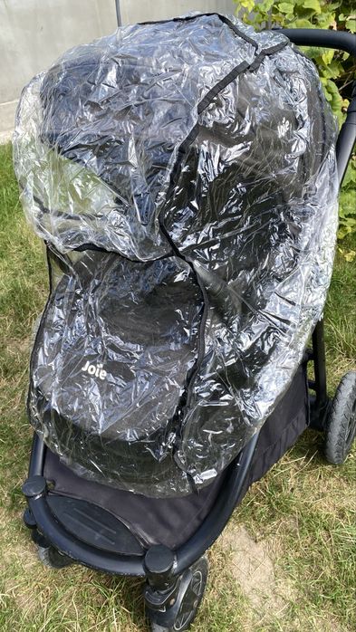 Дитяча коляска з зимовим коконом