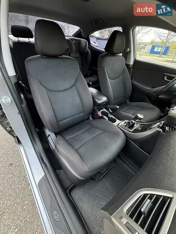 Продаю Hyundai Elantra MD 2011, механіка 1,8 з ГБО