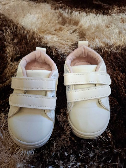 Buty dla dziewczynki rozmiar 21