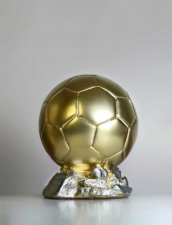 Puchar piłkarski „Złotej Piłki” 18 cm - Piłka nożna statuetka