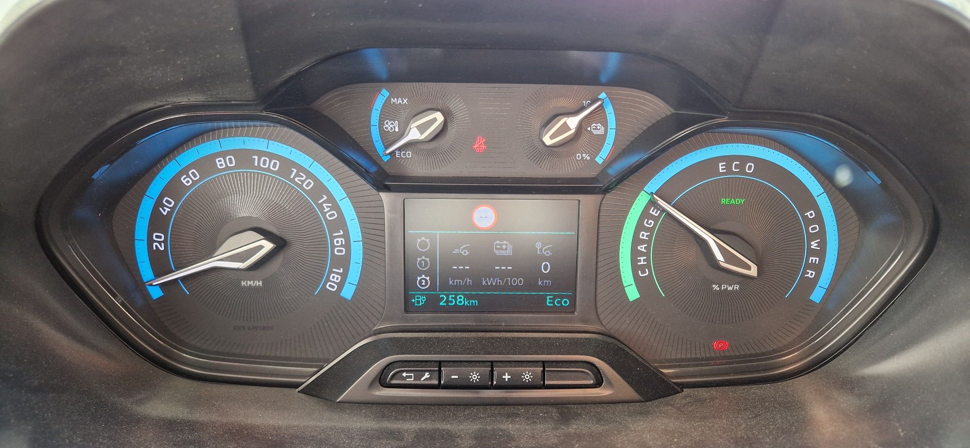 Peugeot e-Rifter 2022