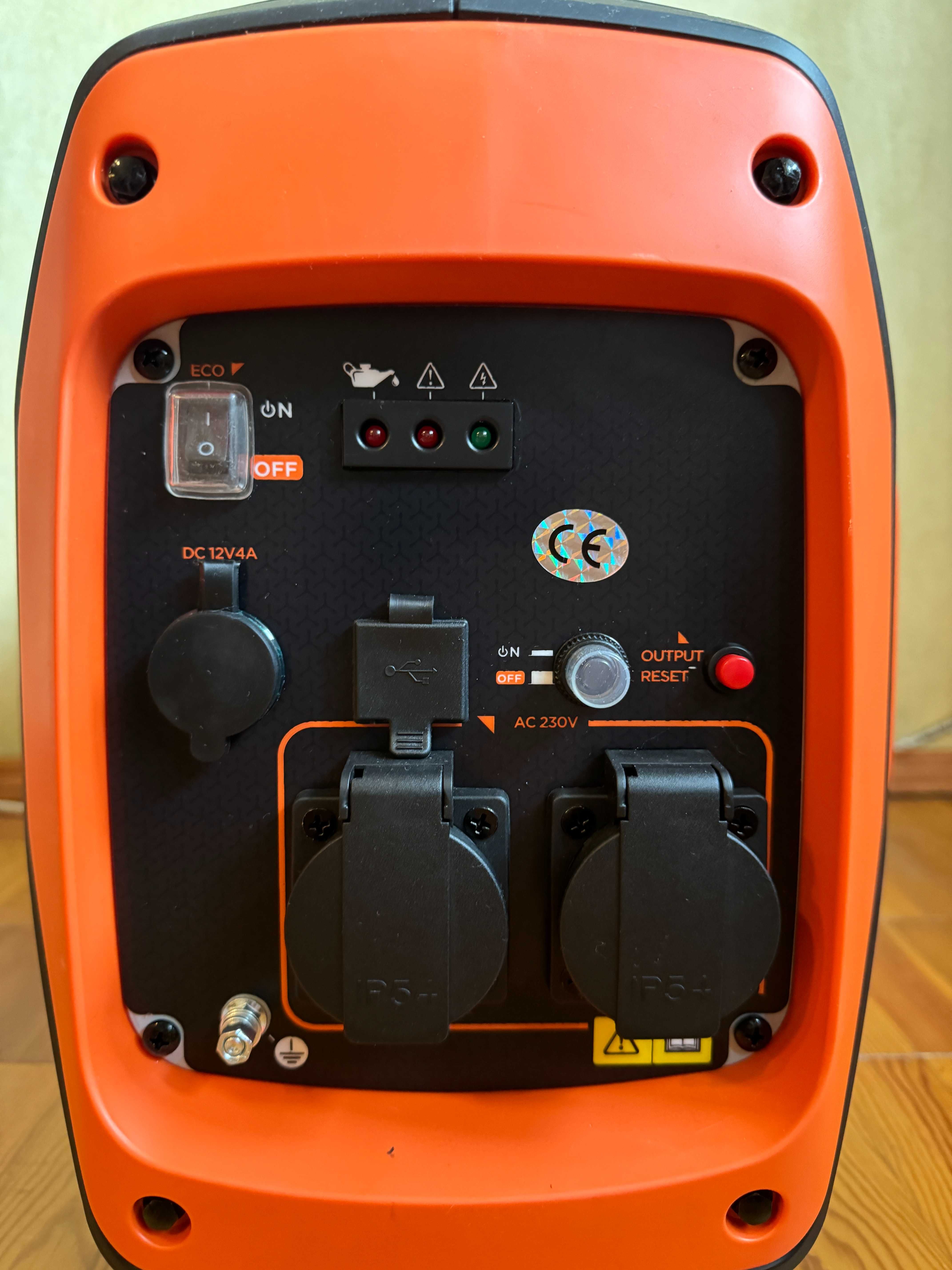 Інверторний бензиновий генератор Black+Decker BXGNi2200E Б\У