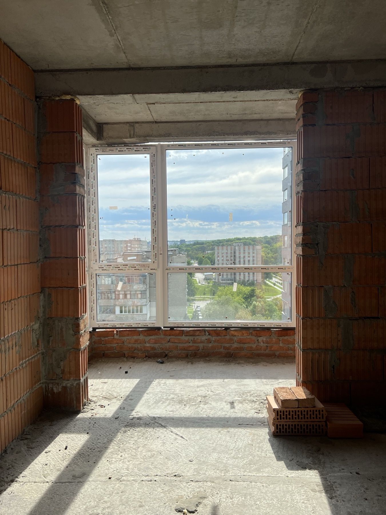 ПРОДАЖ 1-кімнатної квартири.Переуступка