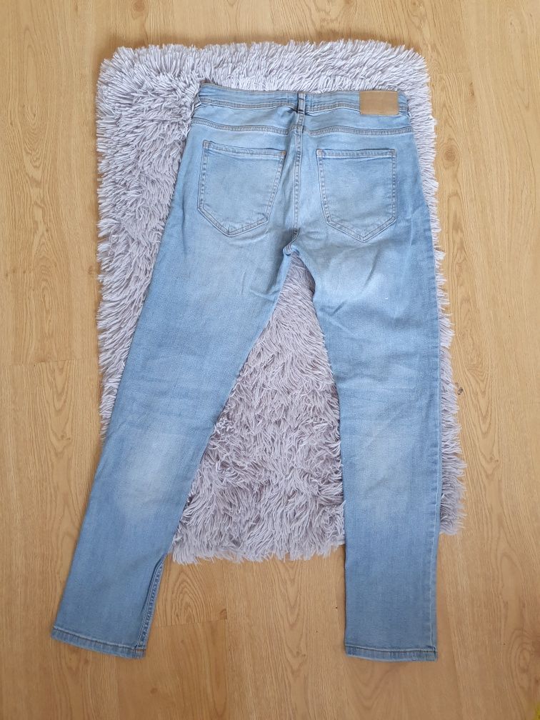 Jeansy Bershka skinny fit 42