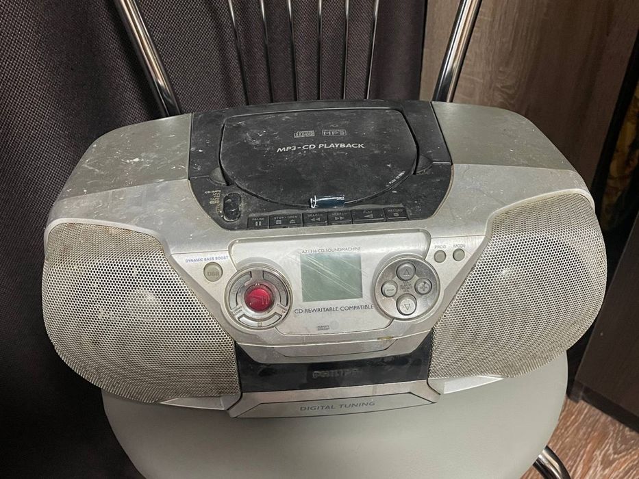 Радио-проигрыватель philips