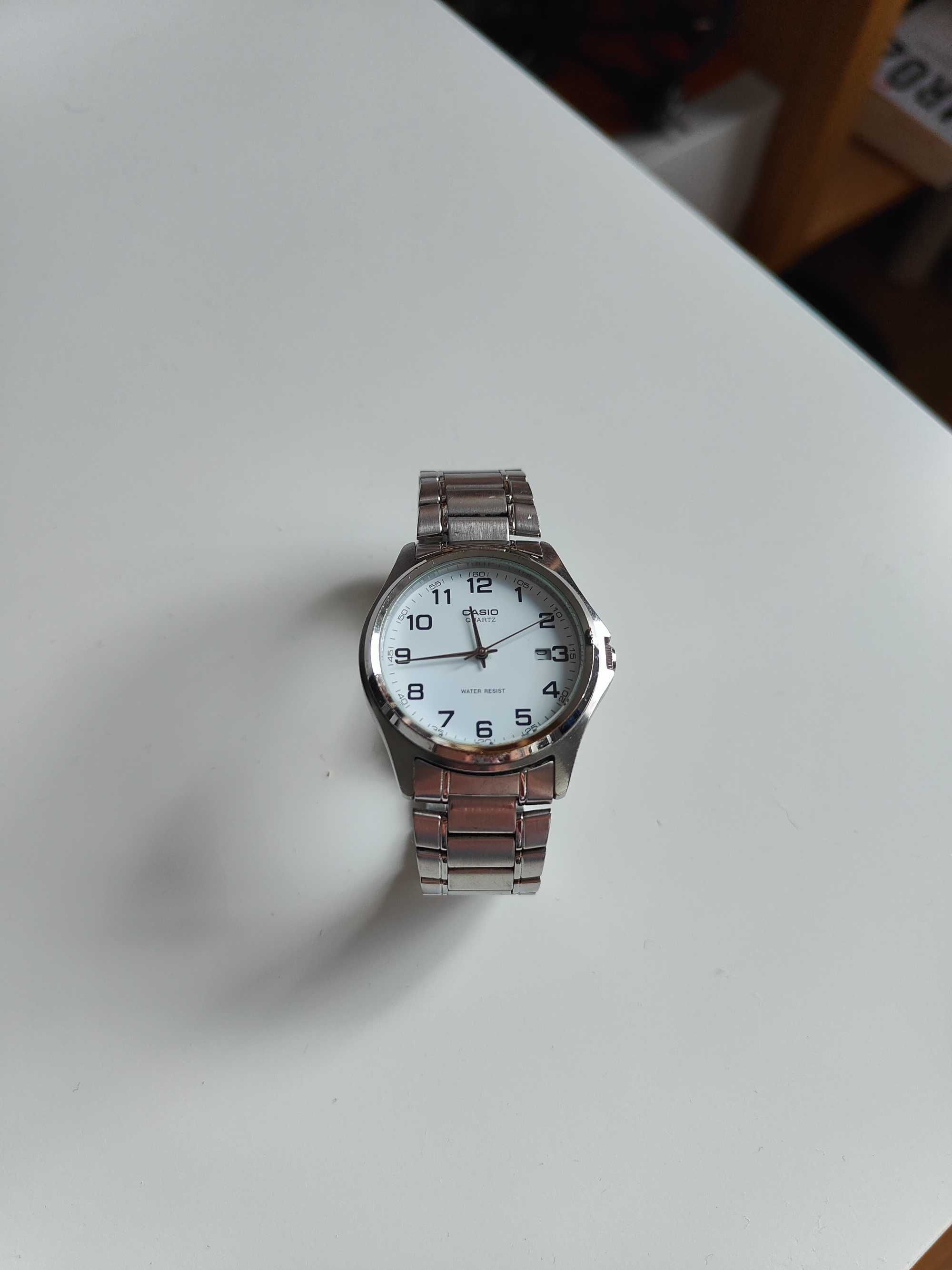 Zegarek męski Casio mtp1183 z datownikiem stan dobry