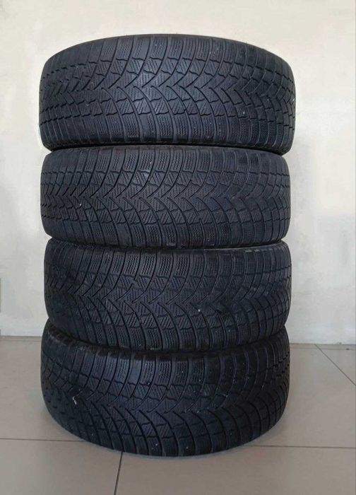 Комплект шин 205/55R16 91H Bridgestone Blizzak LM001 EVO