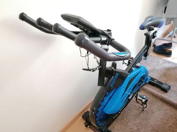 Bicicleta indoor cycling/spinning ECO-DE SHARK como nova