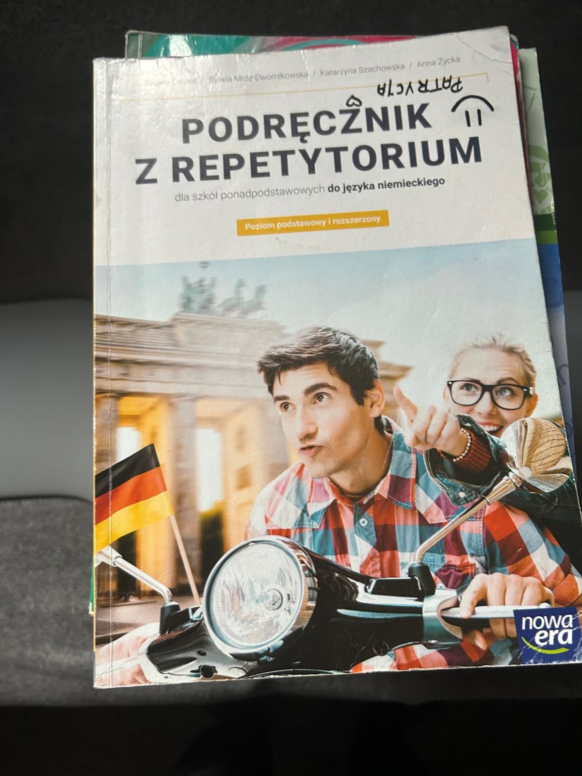 Podręcznik z repetytorium do języka niemieckiego