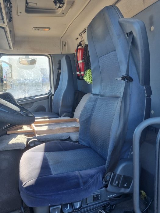 Camião Volvo FM 300 Euro 5