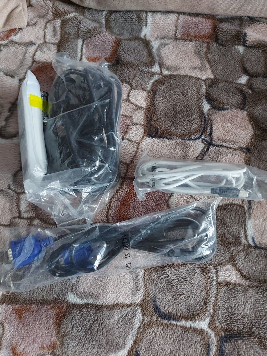 Projektor EPSON EB 84H