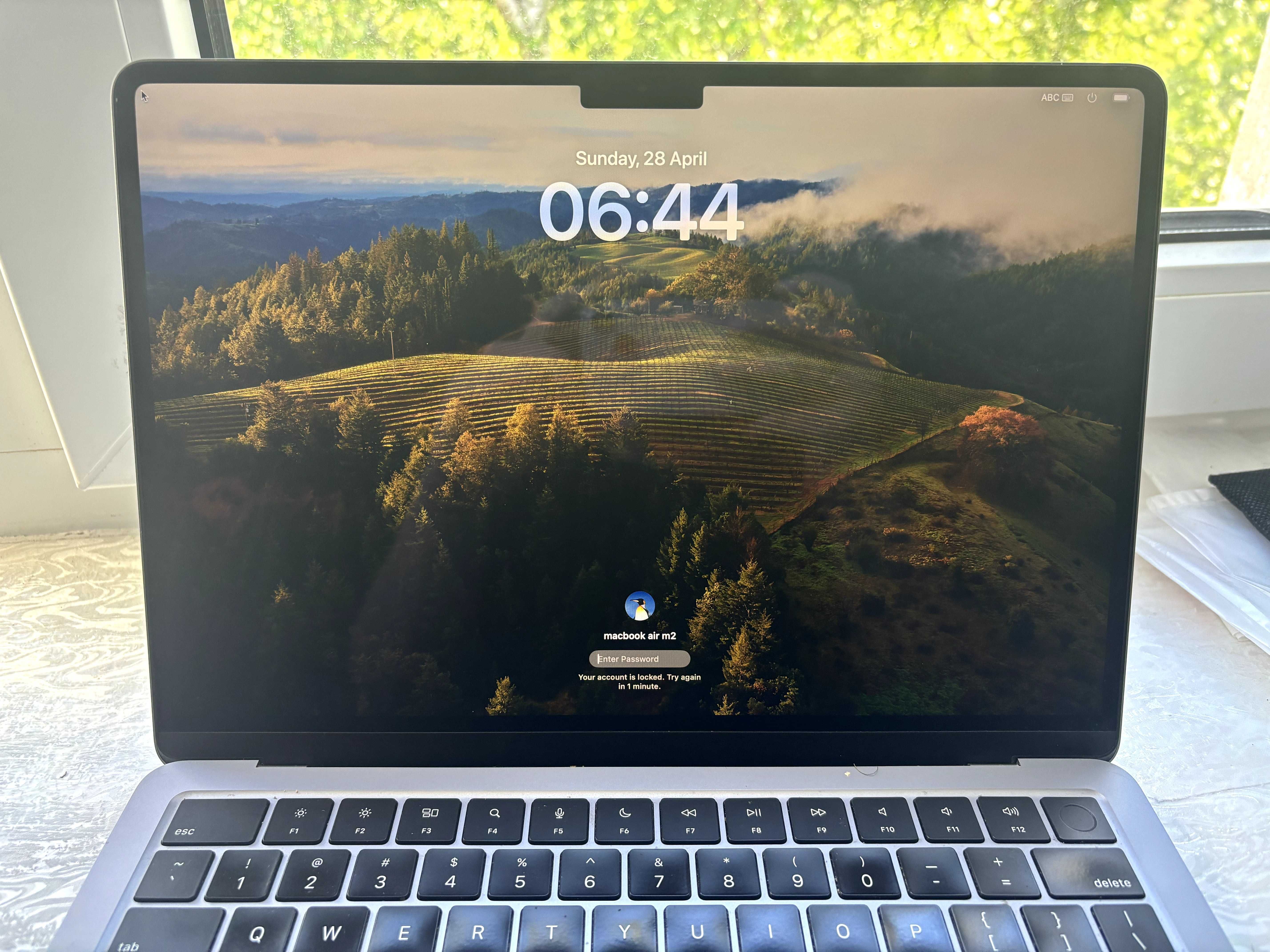 MacBook Air 13.6 2022 (m2/8/512) недорого