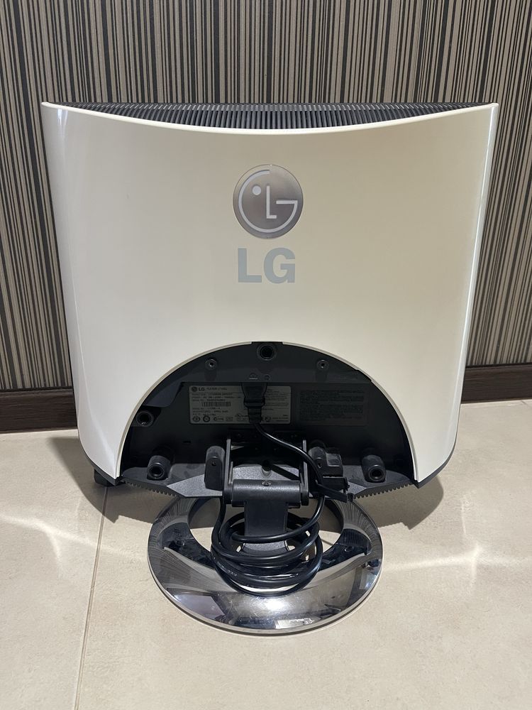 монітор LG Flatron L1740