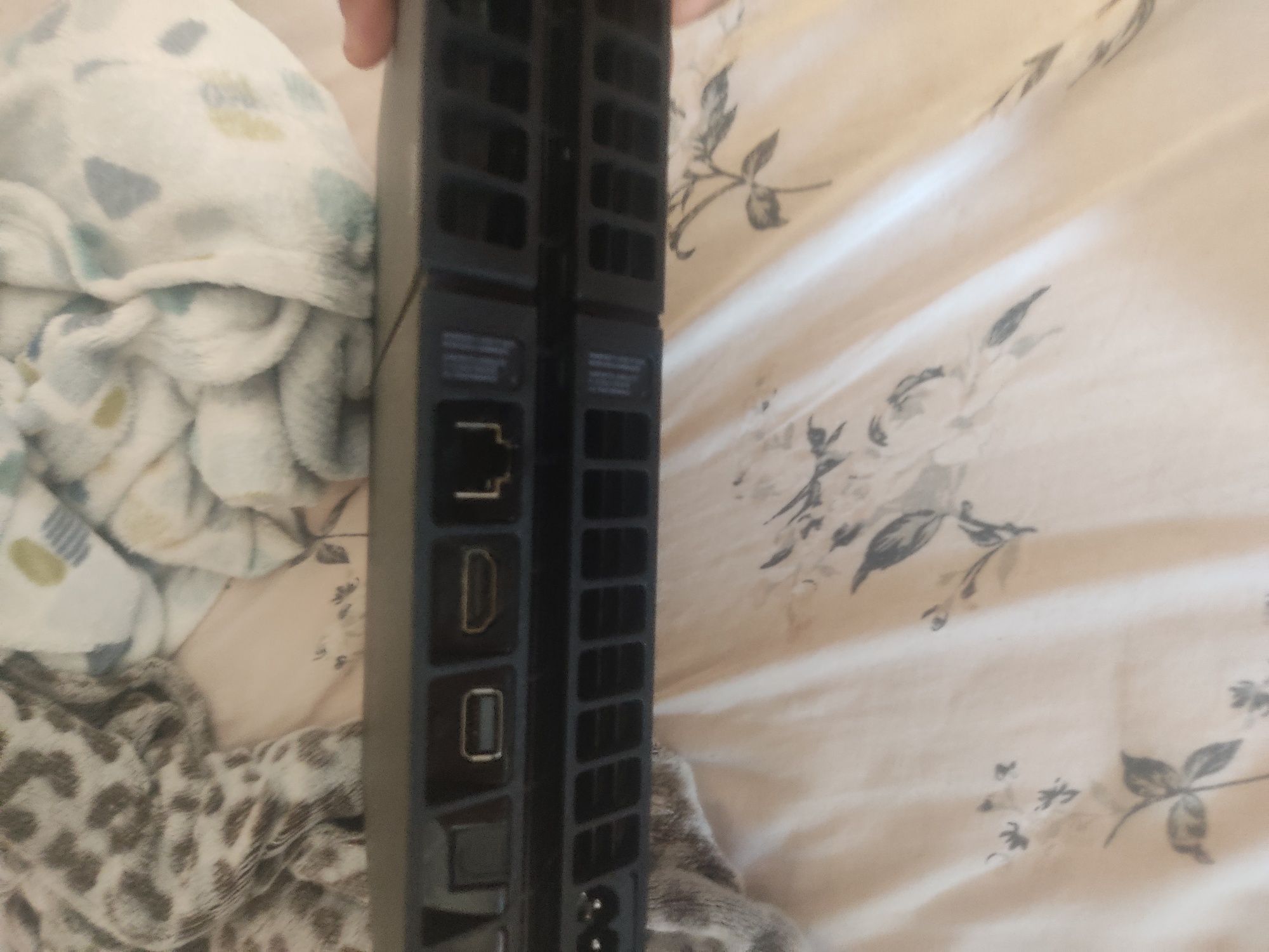 Consola ps4 1 tera