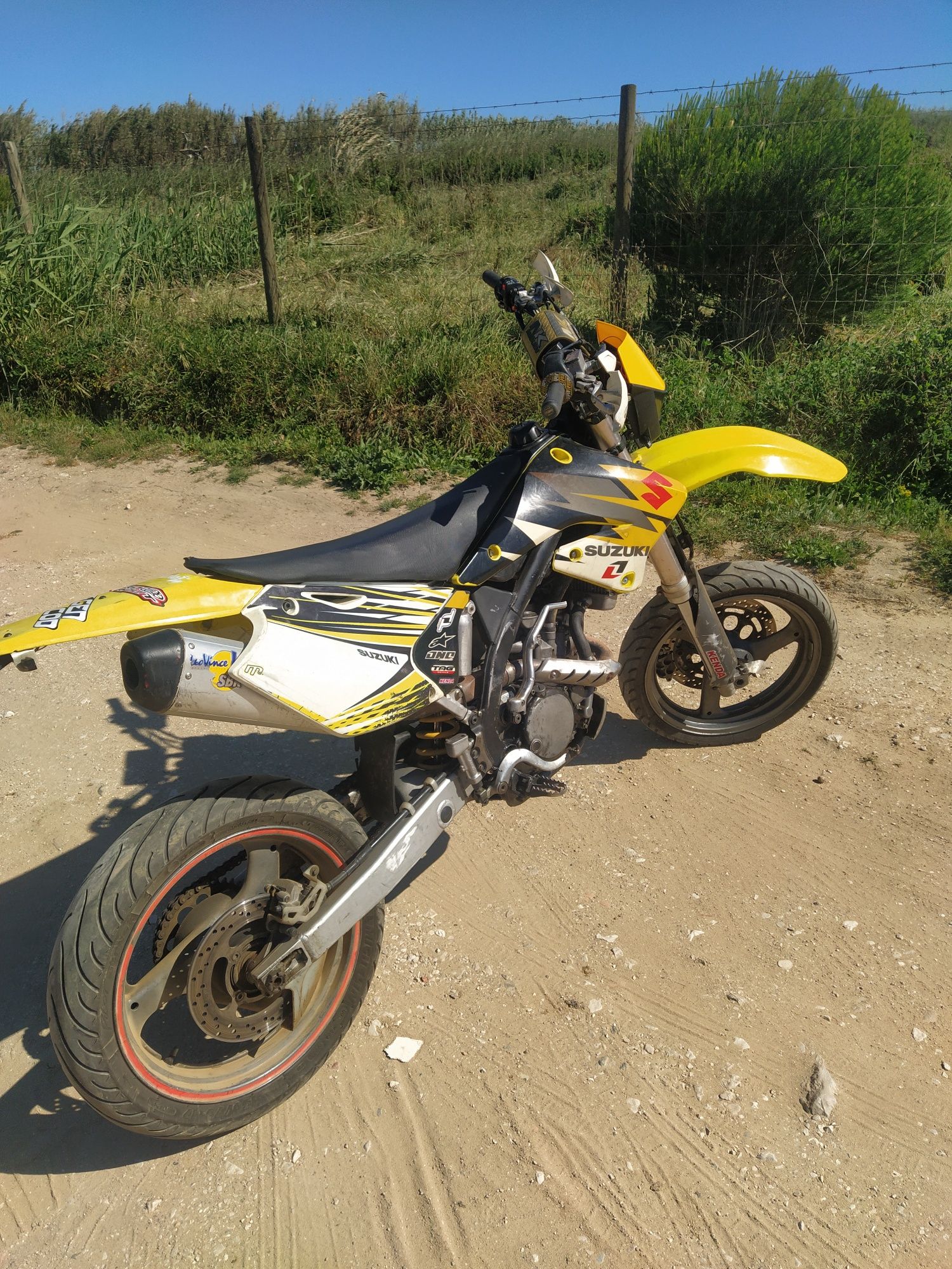 RMz 250  matriculada