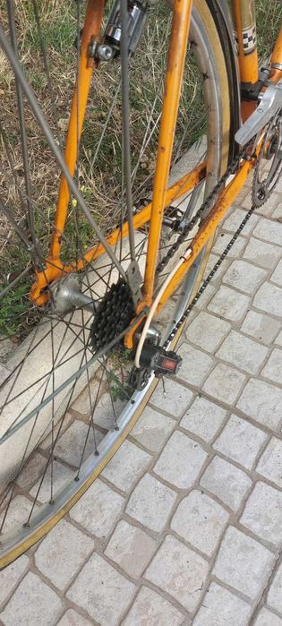 Bicicleta Peugeot randoneur vintage laranja roda 700c 28
Tamanho 56