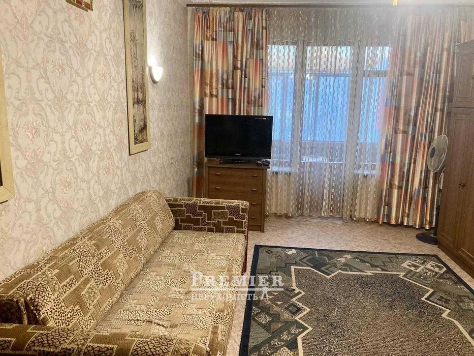 Продам 2-х ком квартиру рядом с парком Шевченко.