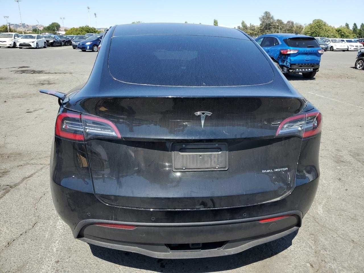 Автомобіль 2020 TESLA MODEL Y