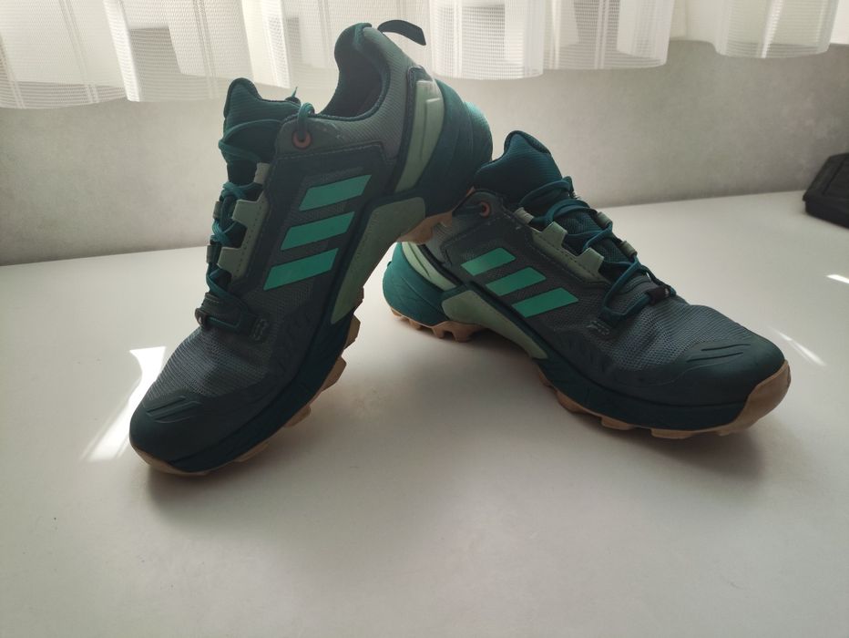 Продам кросівки Adidas Terrex Swift R3 Gore-tex