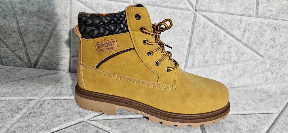 traper męski lekko ocieplony rozmiar 45 lub 44, 41