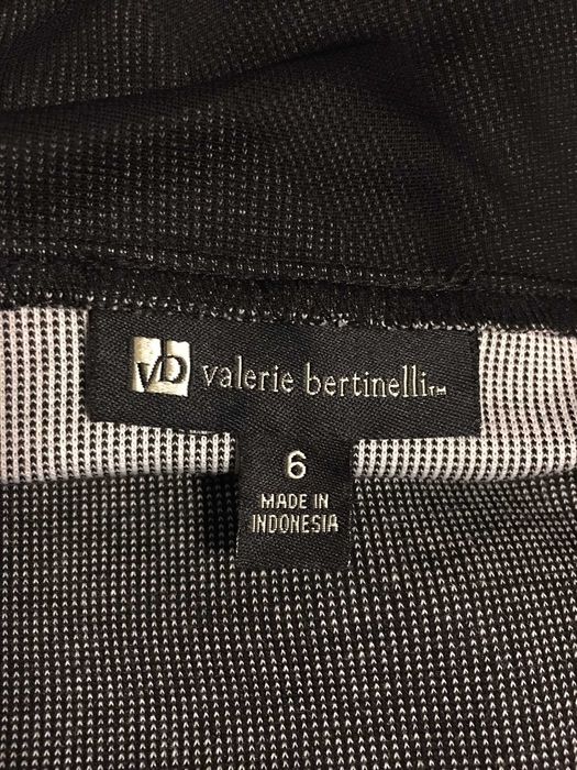 Sukienka z baskinką  Valerie Bertinelli rozmiar 36/38