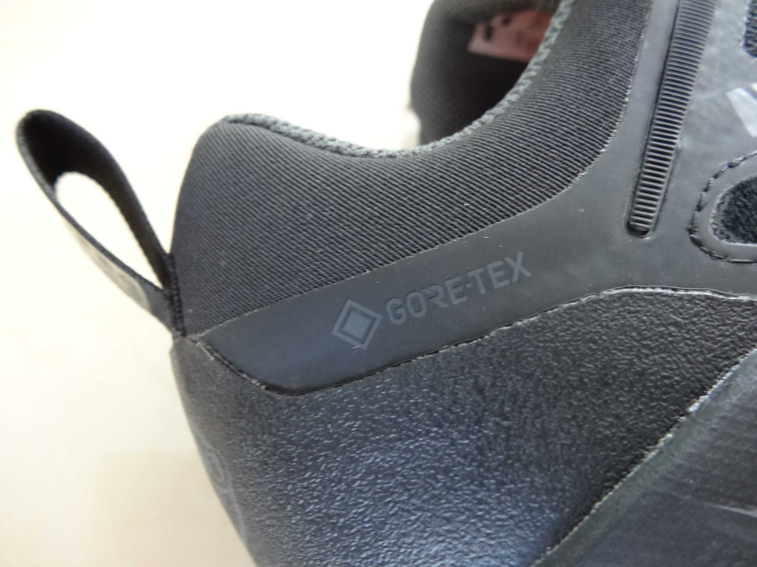 Buty MAMMUT SAPUEN Low GTX roz 40 2/3 GORE-TEX Vibram Skóra Trekking