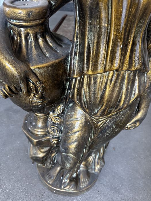 Estátua de interior