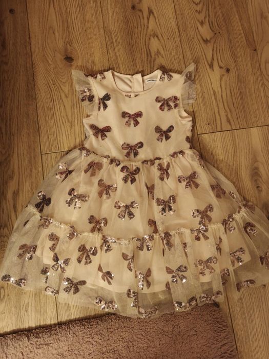 Ubrania dla dziewczynki