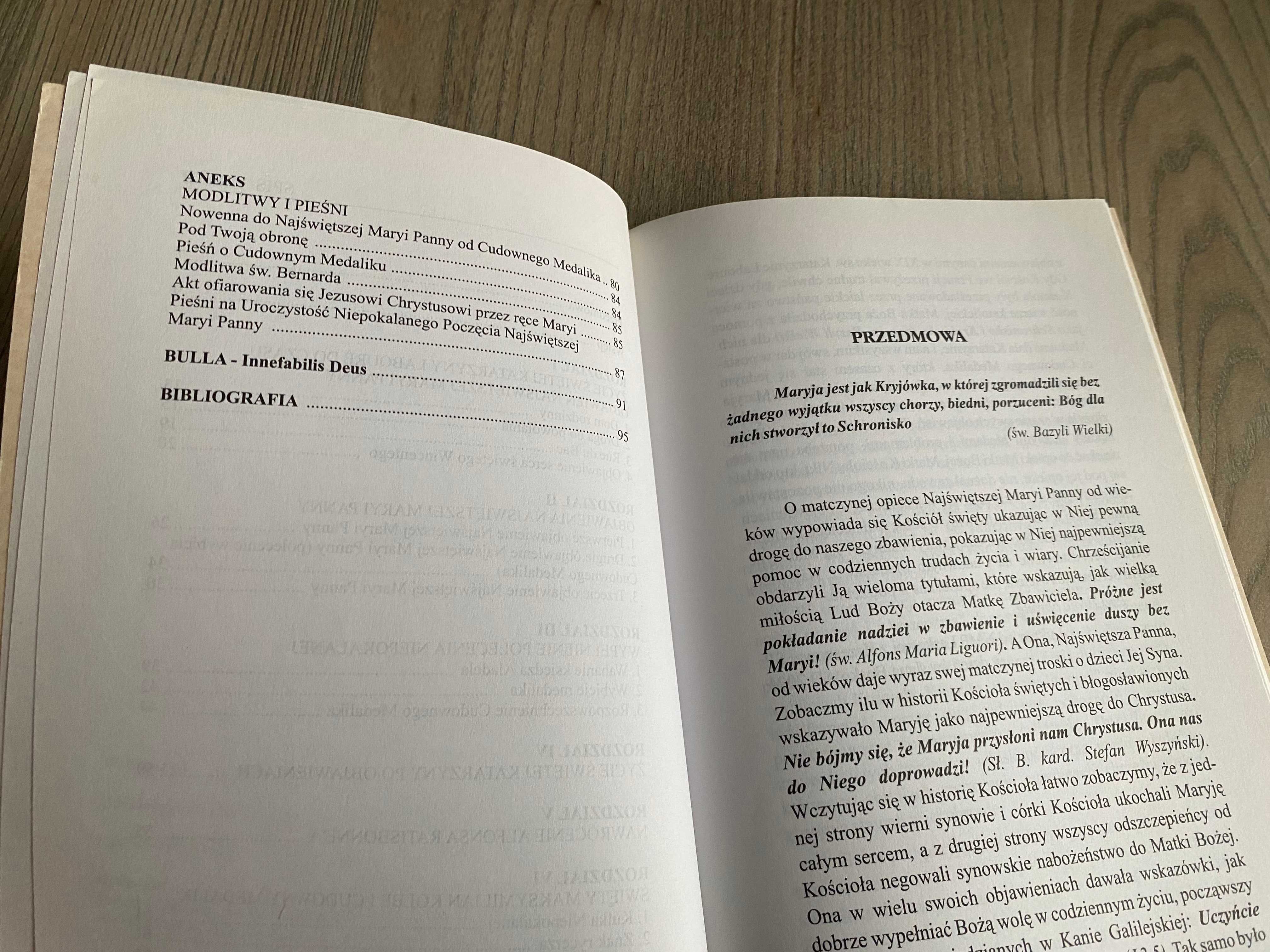 Dar Maryi Na Trudne Czasy Historia najsłynniejszego medalika świata
