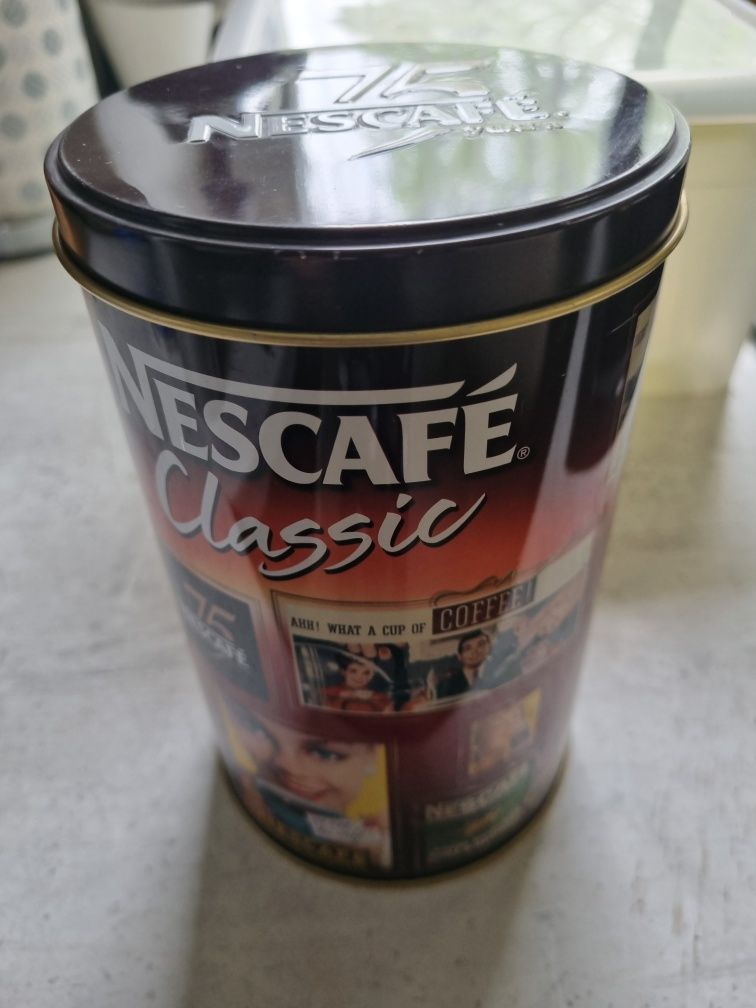 Puszka kolekcjonerska metalowa Nescafe