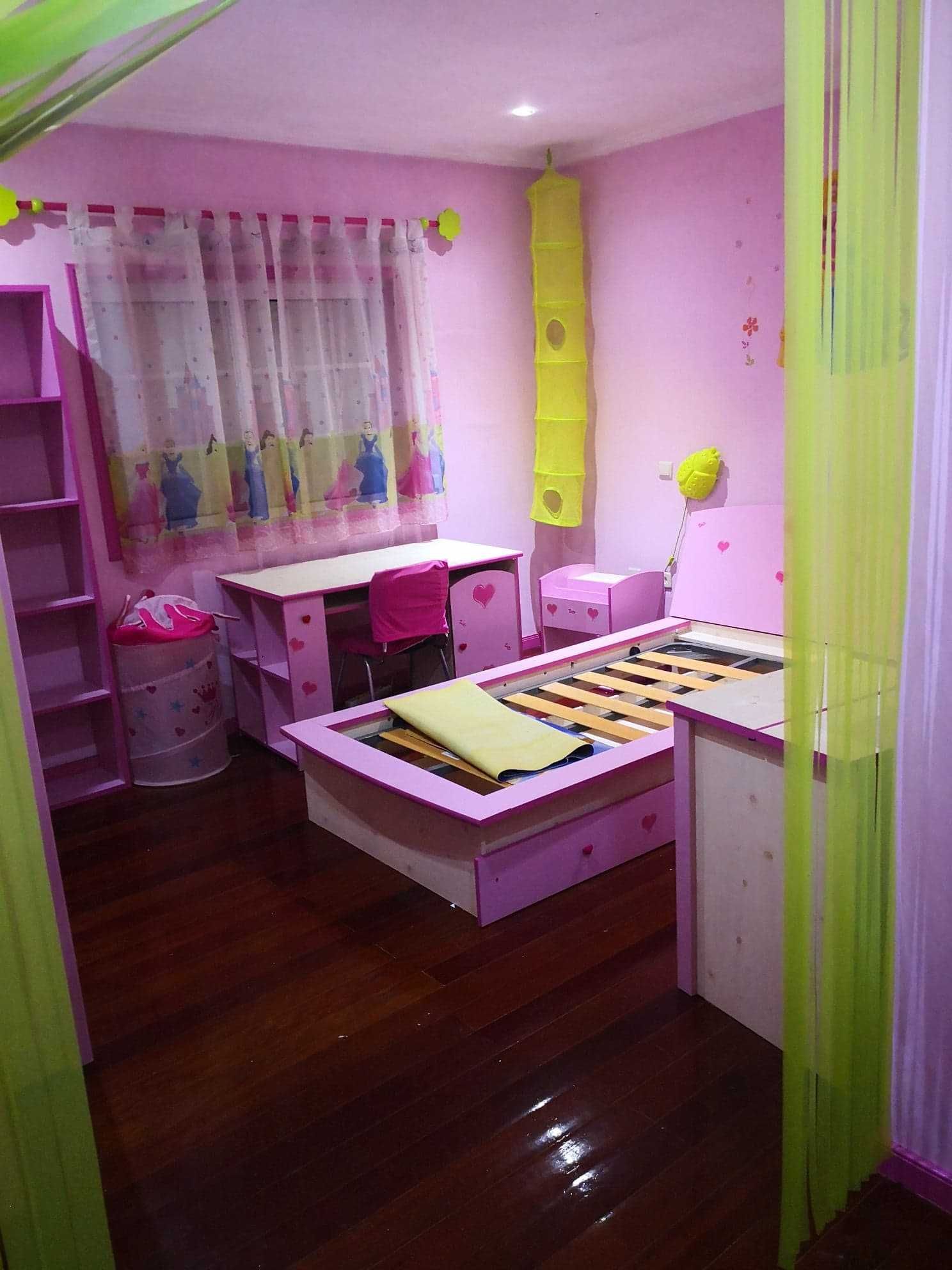 Quarto de Criança Completo Rosa & Madeira clara