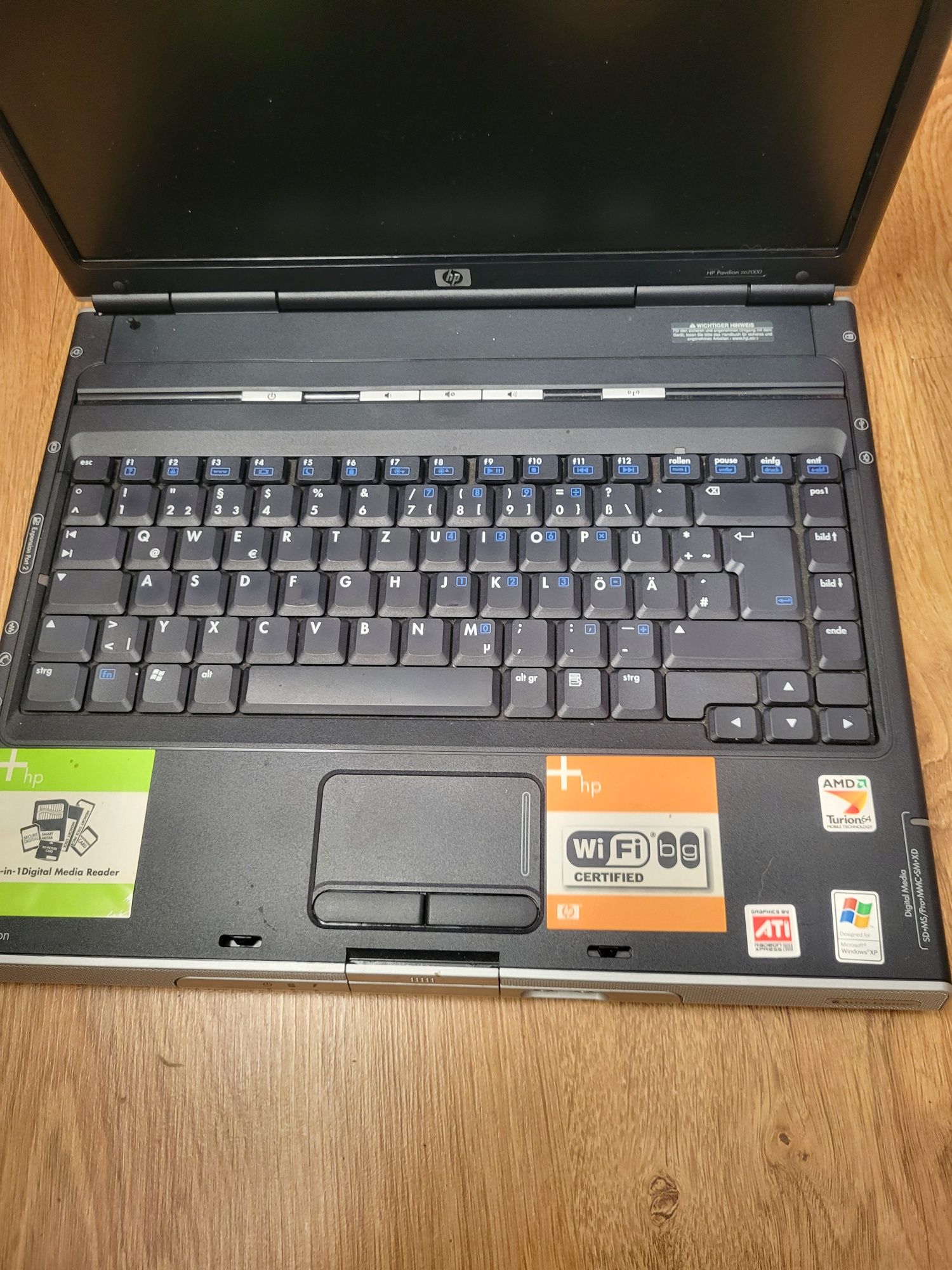 Laptop HP Pavilion ze2000 Windows XP