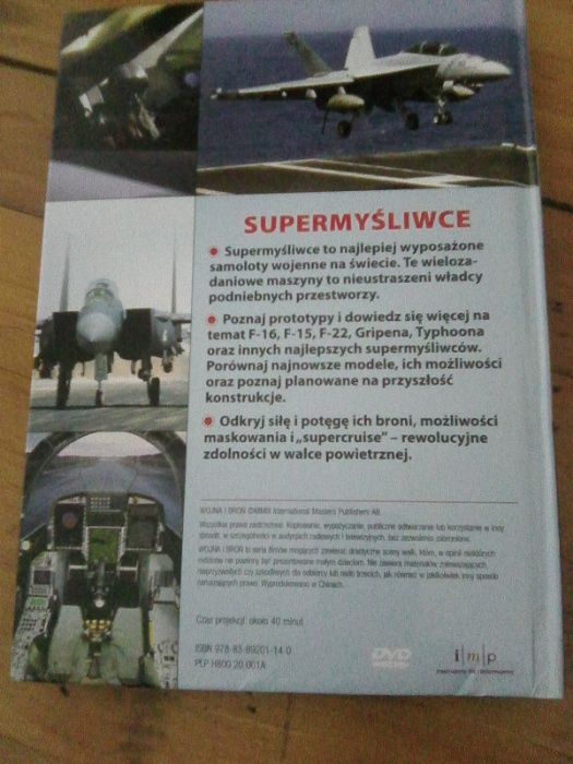 do kolekcji : Wojna i Broń -Super myśliwce /włącz i zobacz