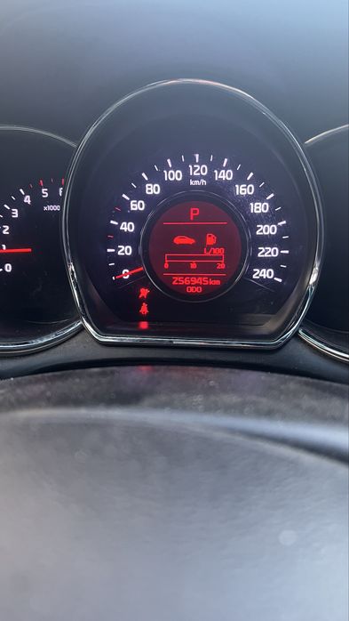 Автомобіль Kia Cee’d 2013 рік