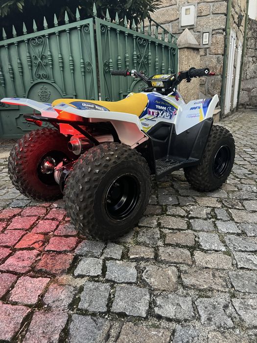Moto 4 Suzuki LT Z-50