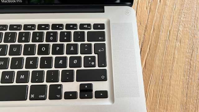 MacBook Pro 15.4” (Mid 2012), Intel Core i7 (quad-core), 500 GB HDD