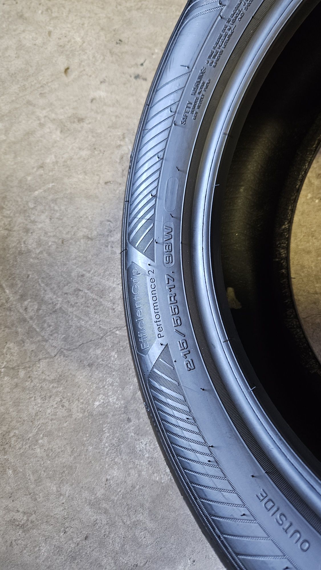 opony nowe 215/55R17 Goodyear efficientgrip Performance 2