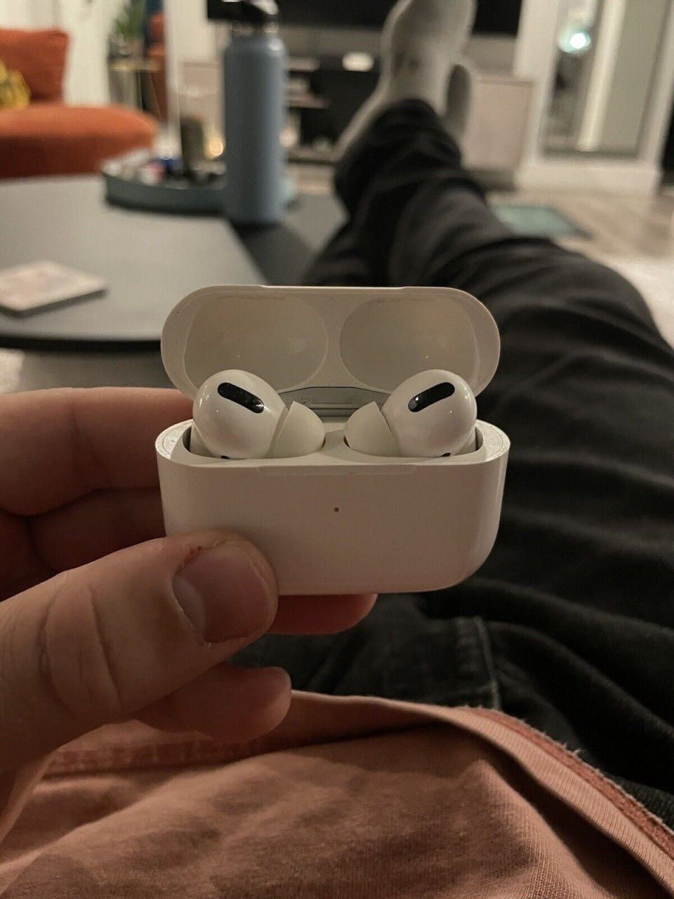 AirPods Pro на гарантии