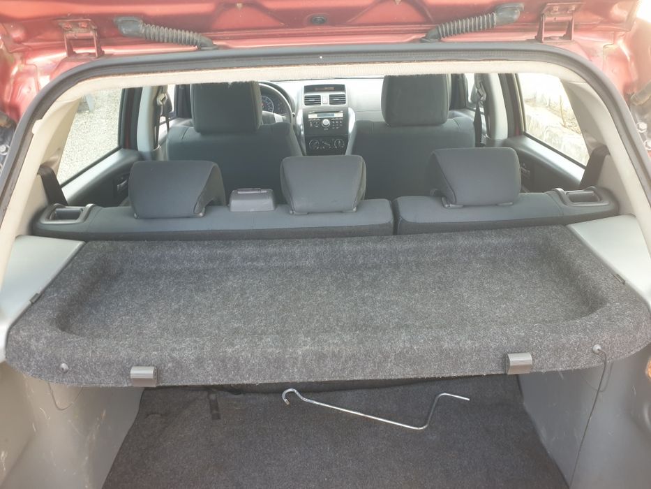 дверь двері ляда сузуки сх4 Suzuki sx4 разборка