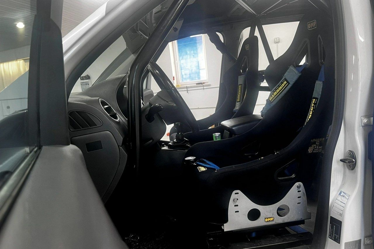Amarok Rajdowy Dakar Klatka Zamiana