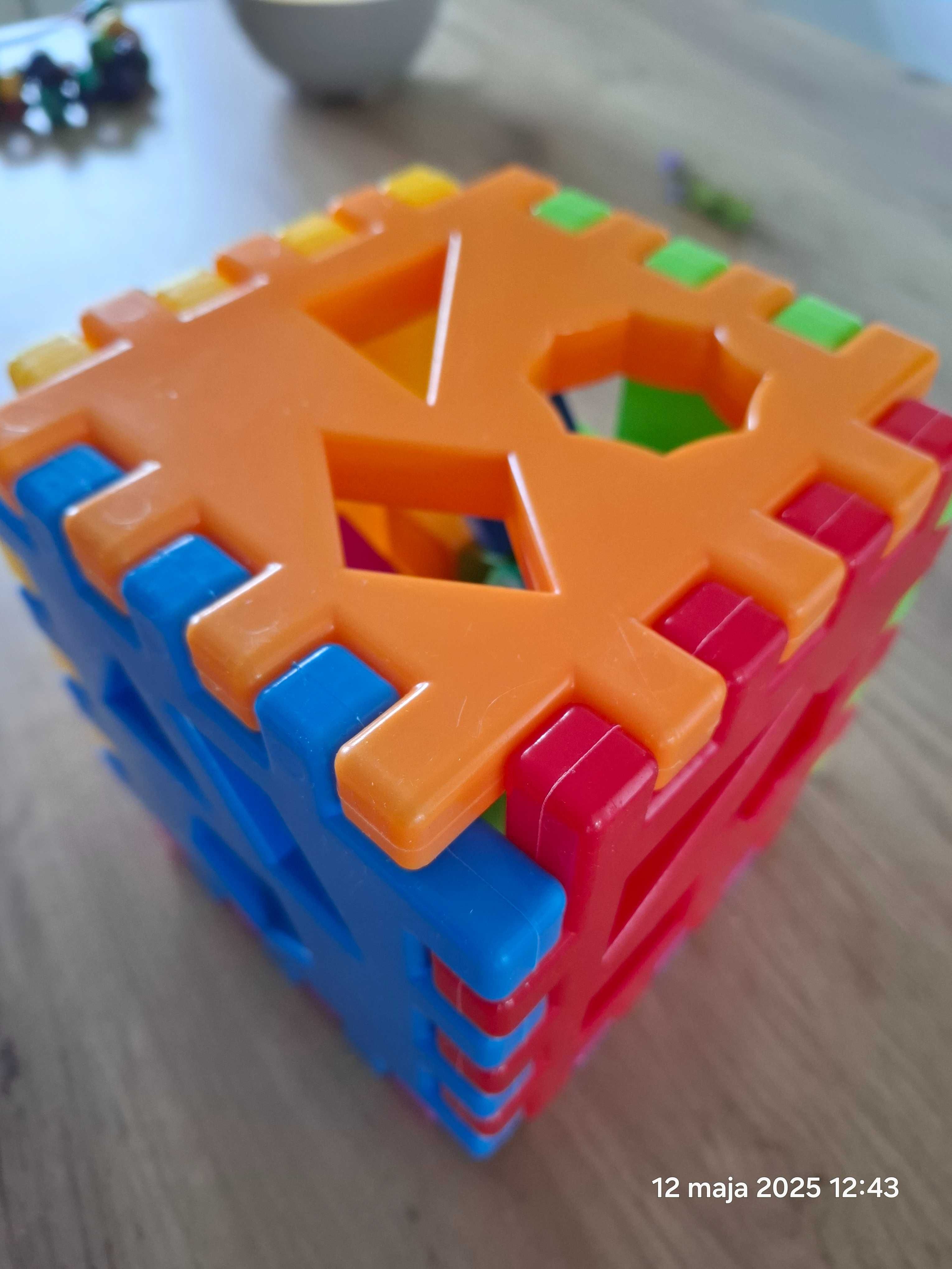 Zabawka sorter kształtów kostka