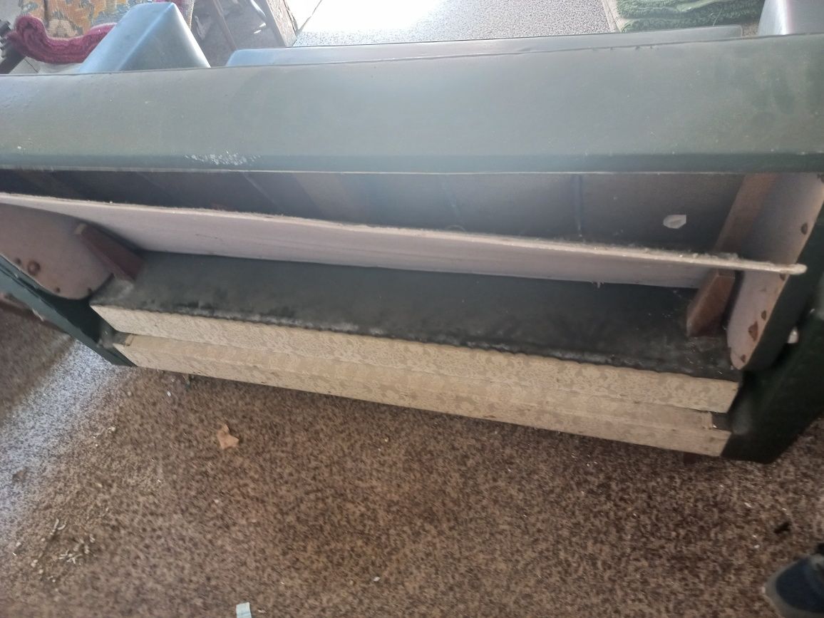 Sofá cama em napa