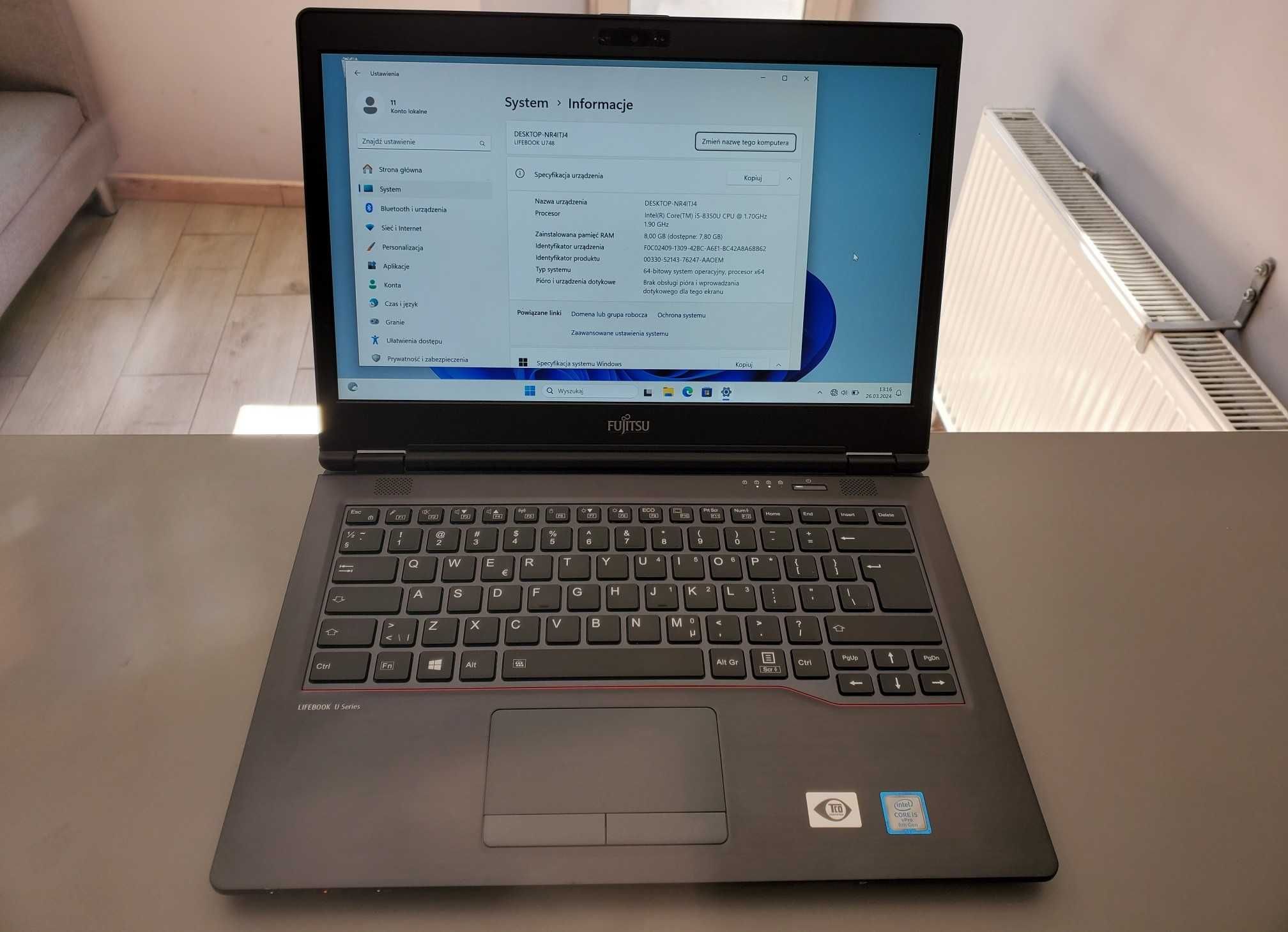 Biznesowy laptop Fujitsu U749, Core i5, 8GB ram, SSD 512GB GWARANCJA