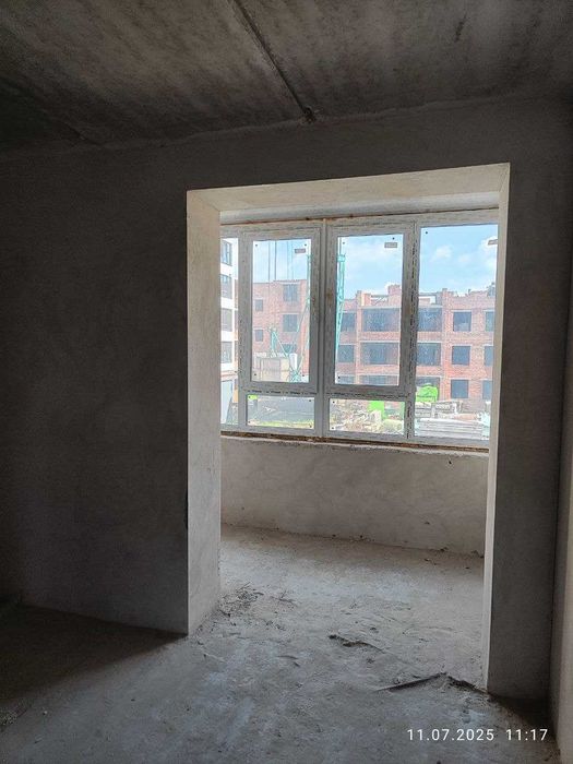 Продаж 3-х кімнатної квартири у зданому будинку