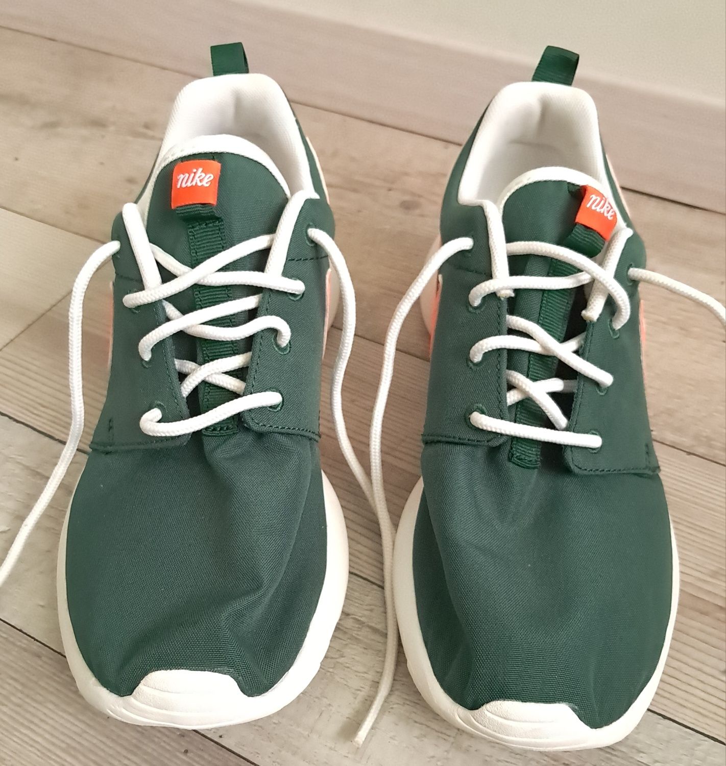 Кросівки NIKE (р.38,5)