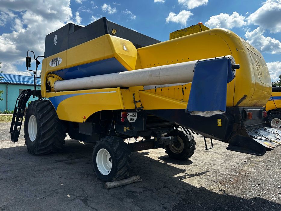 Комбайн зернозбиральний New Holland CSX 7080, 2010 р.в.