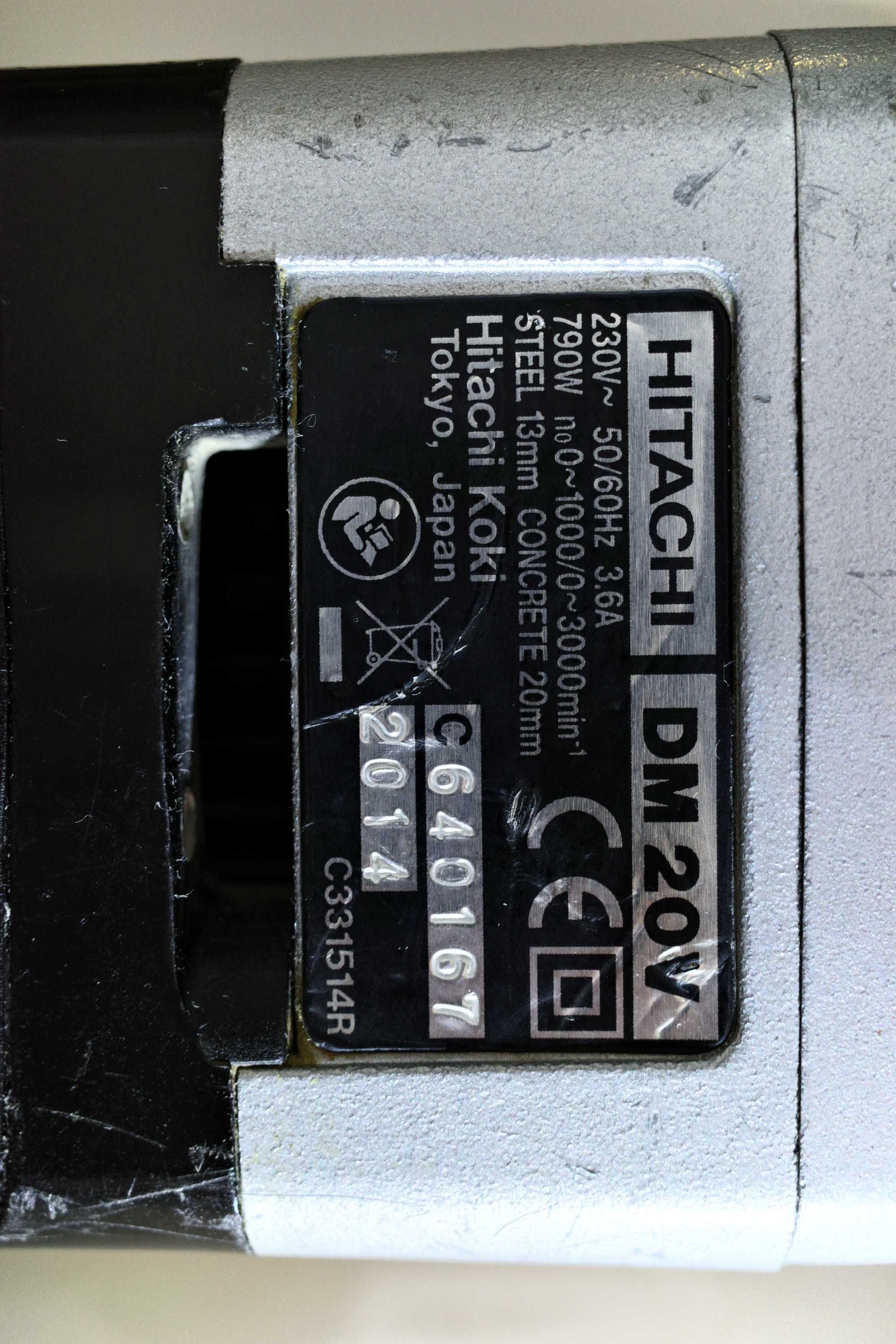 Дрель ударная Дриль ударний HITACHI DM  20V